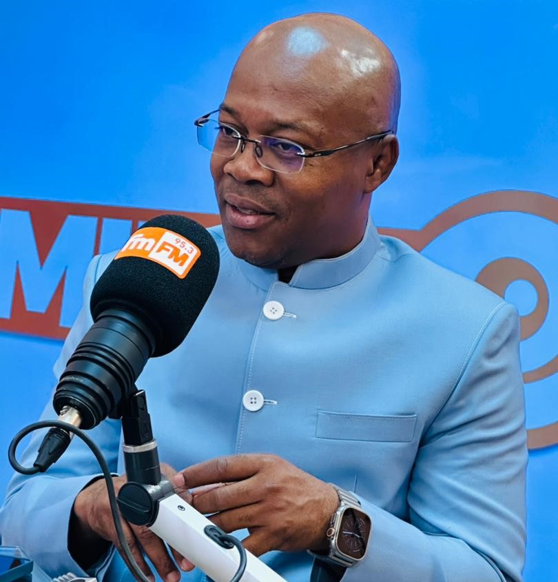 oussou-falima Guinée : « ce n’est pas par un coup de baguette magique qu’on va amener l’électricité »