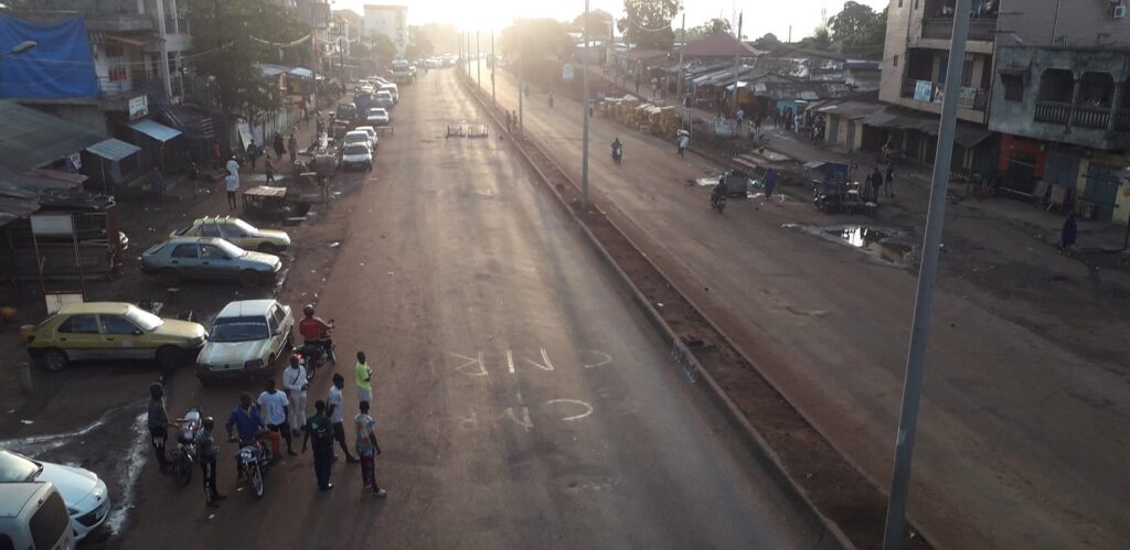 koloma-2-1024x499 Ville morte à Conakry : des citoyens de l’axe Le Prince pas d’accord !