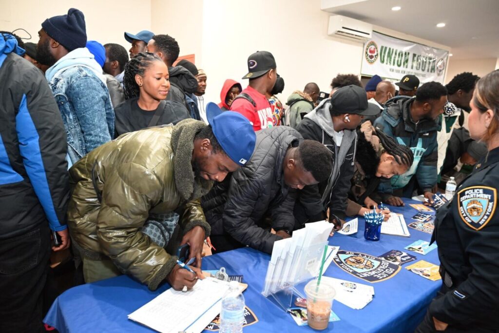 2-1024x683 Salon de l’emploi (USA) : la communauté guinéenne à New York réussit un coup de maître