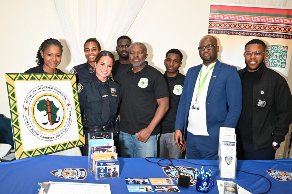 3-1024x683 Salon de l’emploi (USA) : la communauté guinéenne à New York réussit un coup de maître