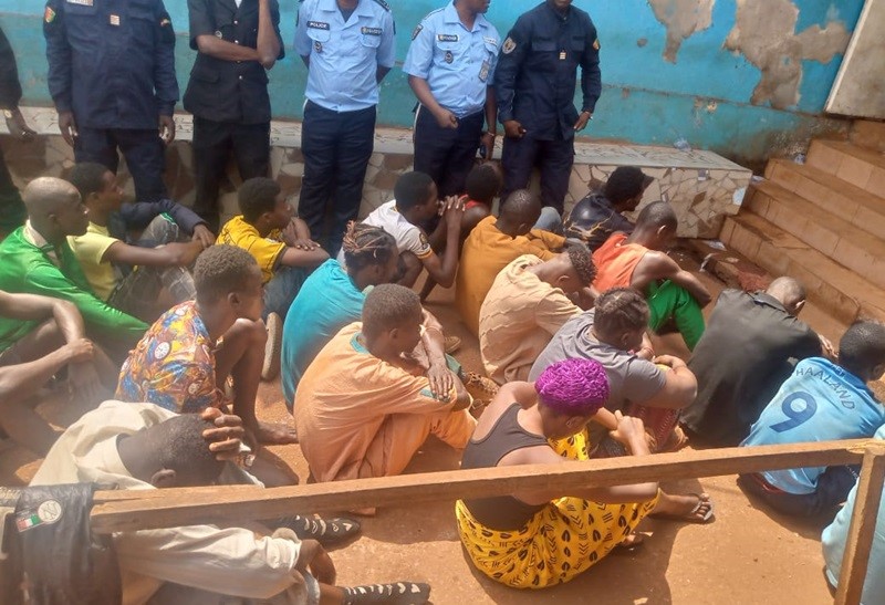 ASO Conakry : 19 présumés malfaiteurs mis aux arrêts à Dabompa, Enta, Tombolia