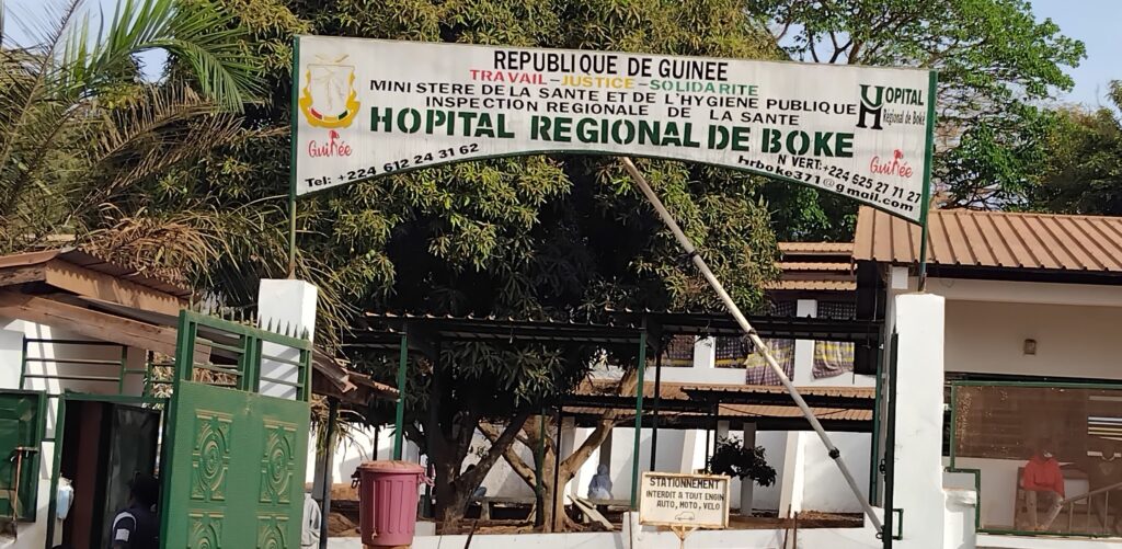 hopital-boke Boké : une patiente abandonnée à son sort par les médecins ?