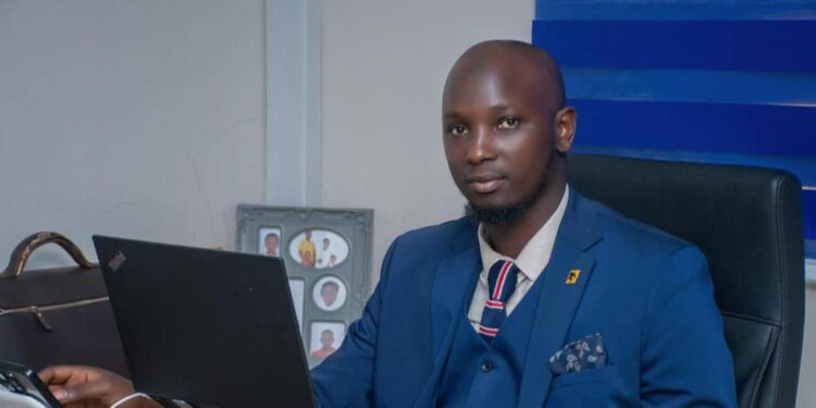 image-20 Prix CEO FirstBank Guinée 2024 : Thierno Abdourahmane Gadjico rafle le prix du meilleur travailleur de l’année