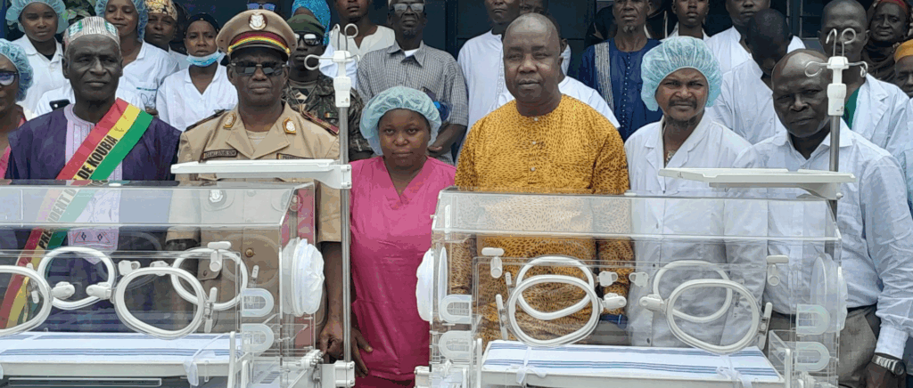 image-40-1024x436 Koubia : remise de deux (2) couveuses à l’hôpital préfectoral