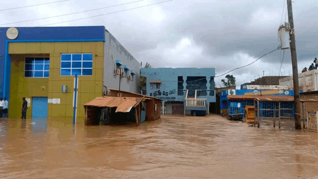 image-33-1024x576 Intempéries : la ville de Siguiri frappée par d’importantes inondations
