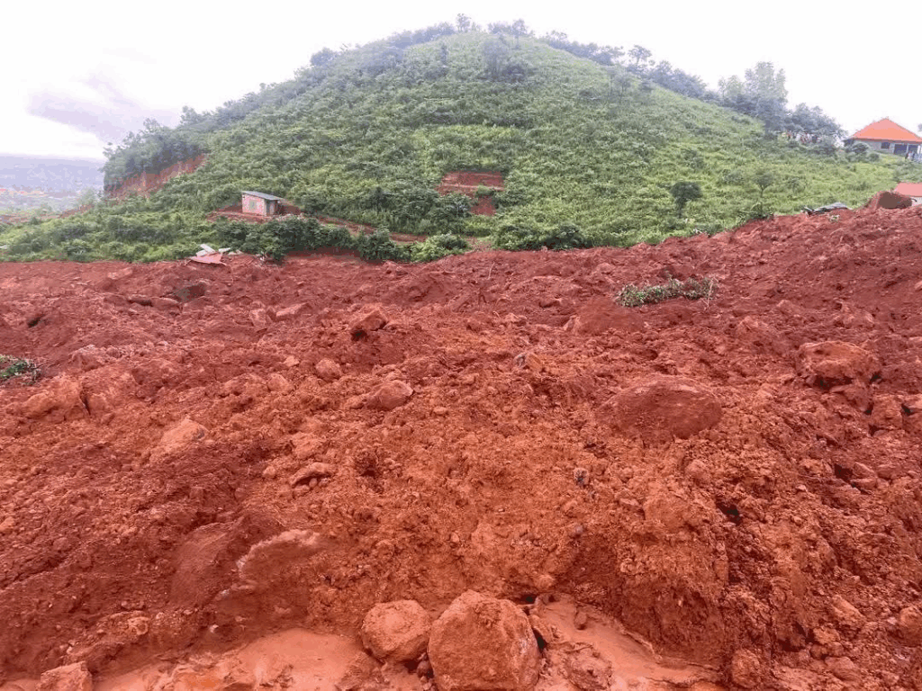 image-58-1024x768 Eboulement de Coyah : le bilan passe à 9 morts !