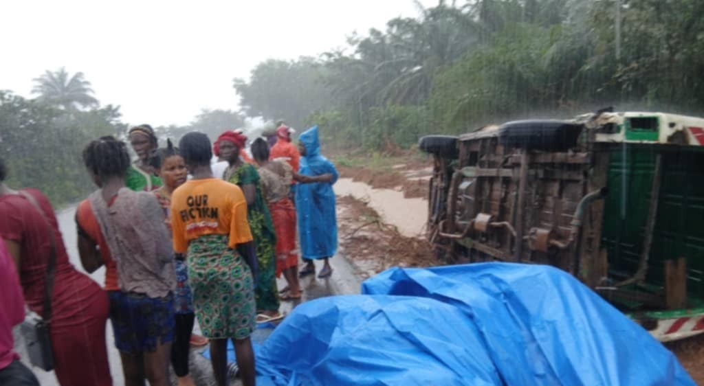 image-9 Forécariah : un militaire gifle un chauffeur qui perd le contrôle de son véhicule à Koniayakhori