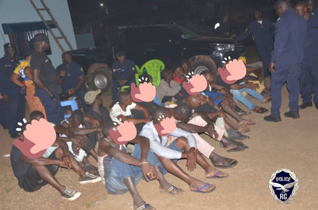 image-105 Dubréka : 17 arrestations, 1 kilo et demi de cannabis saisis (Police)