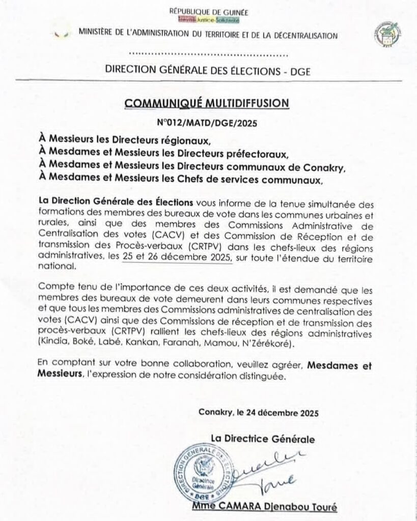 WhatsApp-Image-2025-12-25-at-01.34.48-819x1024 Guinée : la DGE va former les 25 et 26 décembre les membres des bureaux de vote et des commissions de centralisation