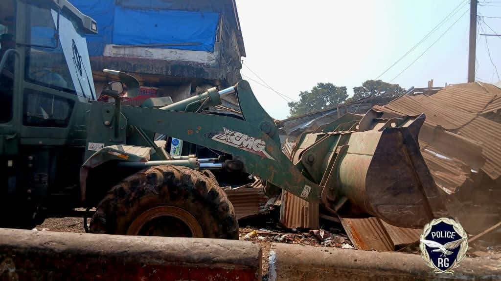 image-82 Déguerpissements à Conakry : analyse juridique à la lumière du droit foncier, domanial et de l’urbanisme guinéen