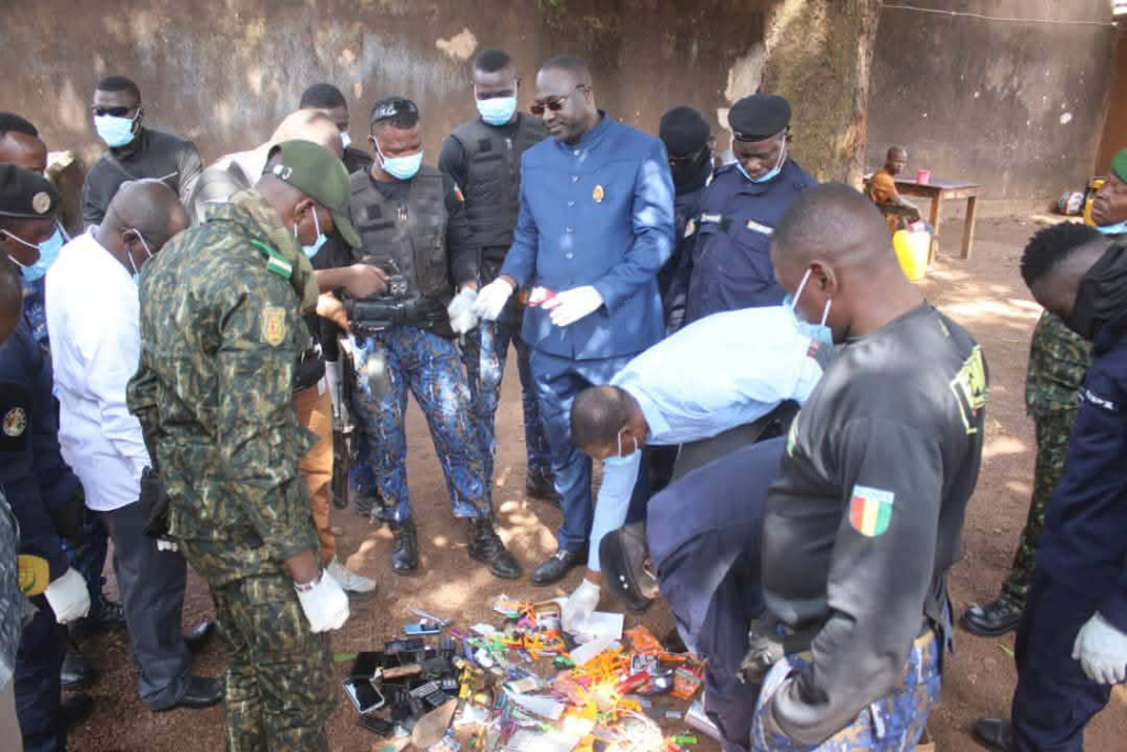 image-24-1024x683 Lutte contre les arnaques : le parquet général frappe à la maison centrale de Kankan 