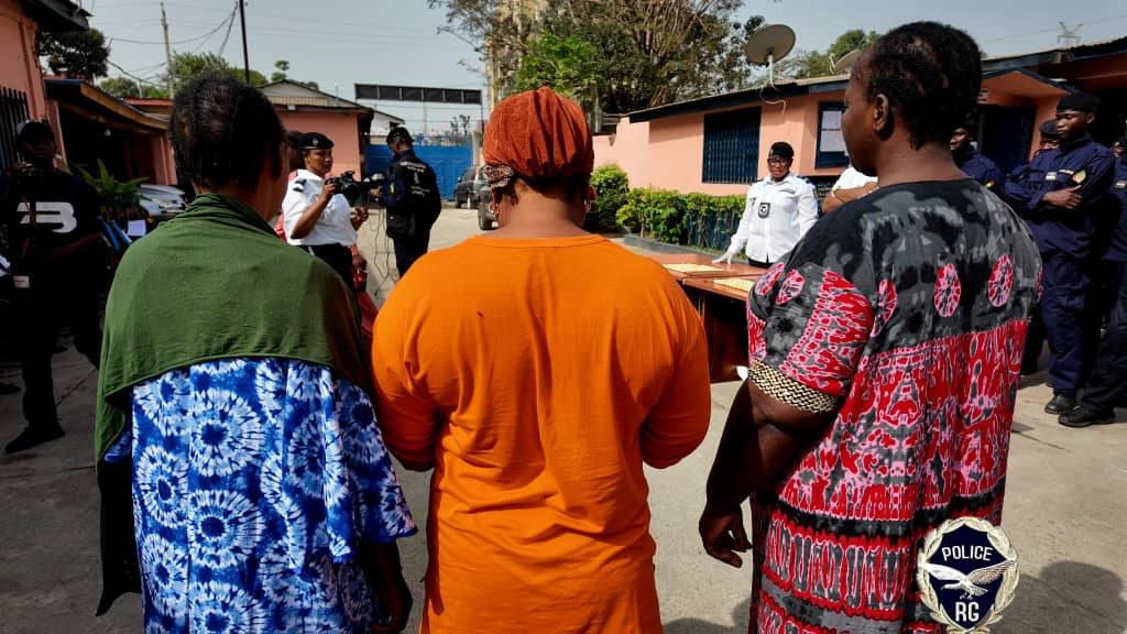 image-16 Guinée : la police annonce l’interpellation de 5 individus détenant 346 boules de cocaïne