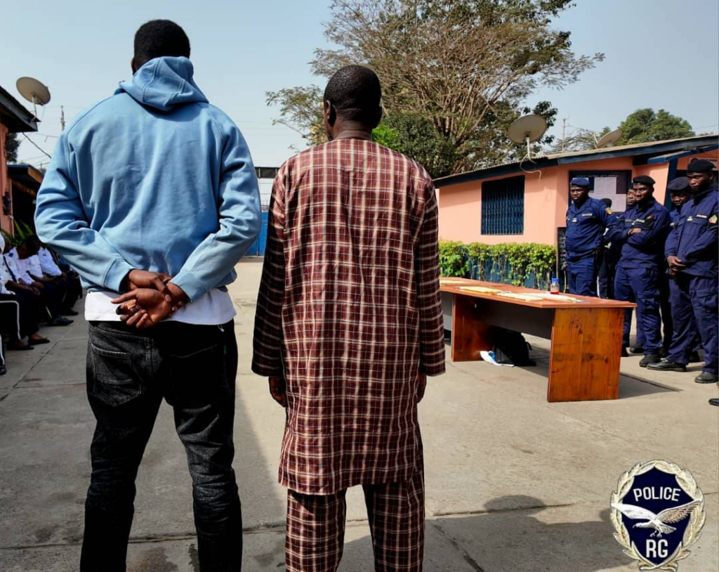 image-18-1024x814 Guinée : la police annonce l’interpellation de 5 individus détenant 346 boules de cocaïne