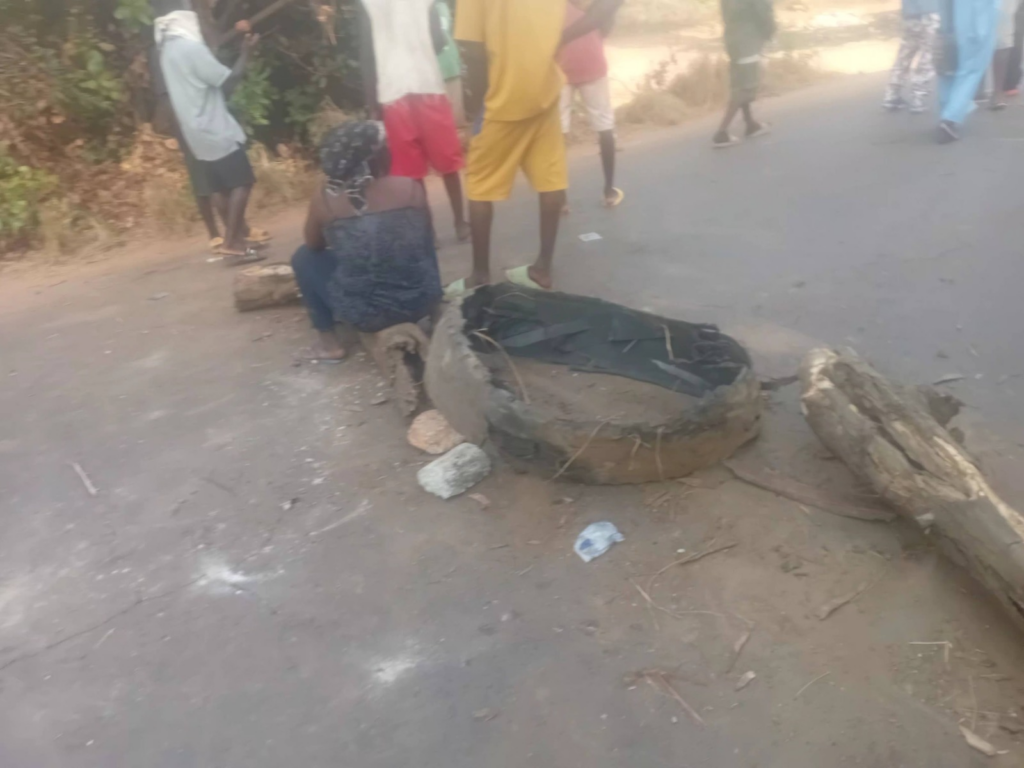 image-121-1024x768 Boffa : tensions persistantes autour des coupures d’électricité