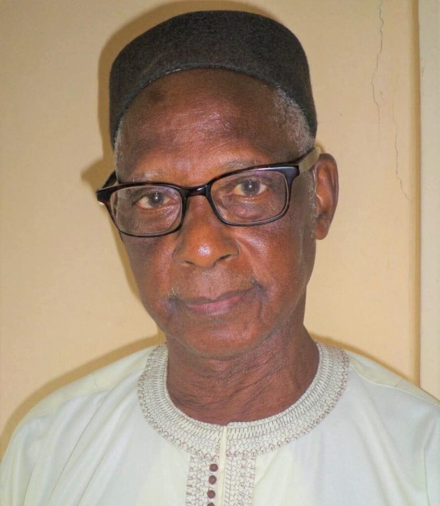 D-S-890x1024 Diallo Souleymane : La mission sacrée de servir, le destin aléatoire de toujours partir