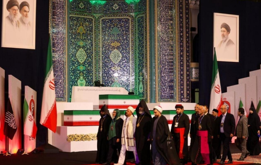image-14-1024x650 La dépouille du guide suprême Khamenei est arrivée sur le lieu de ses funérailles à Téhéran